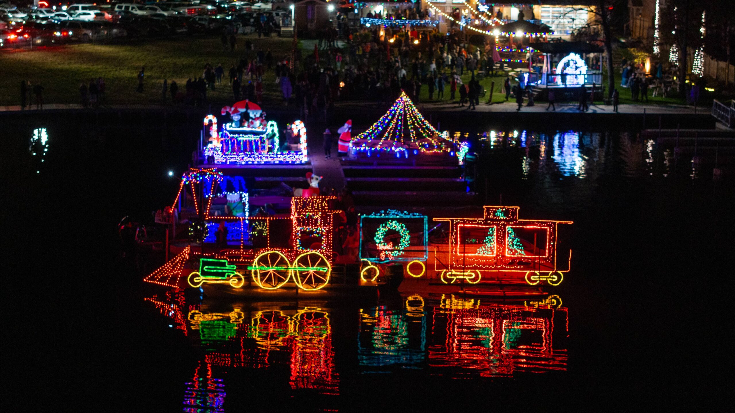 Featured image for “[PHOTOS] Mike Cleaves Reclaims the Blue Ribbon at Lake Anna’s Lighted Boat Parade”