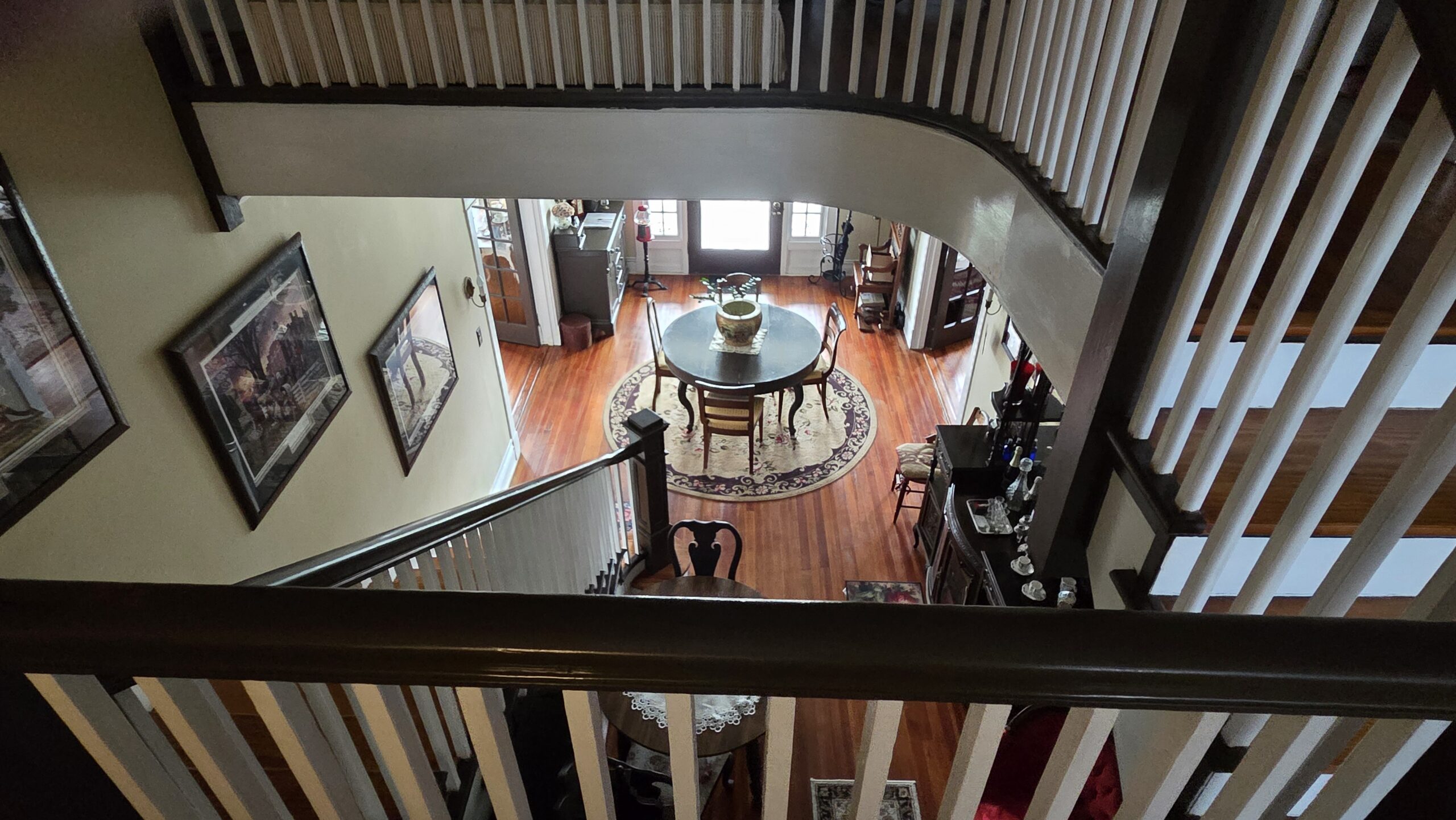 Featured image for “Travel: Ghost Stories and Guest Rooms at Dunnlora”